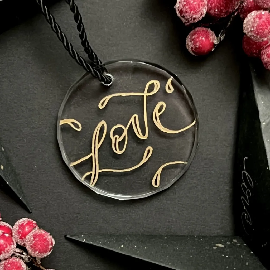 Glasornament mit Gravur Love