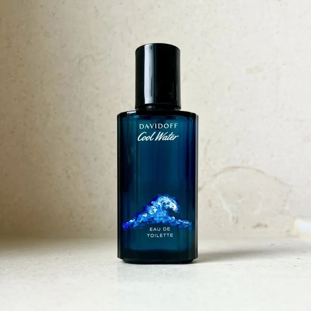 Cool Water bottle painting wave live by hand