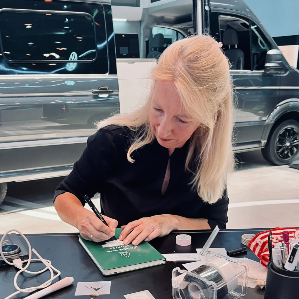 Hot Foiling auf Notizbuch live Messe Düsseldorf