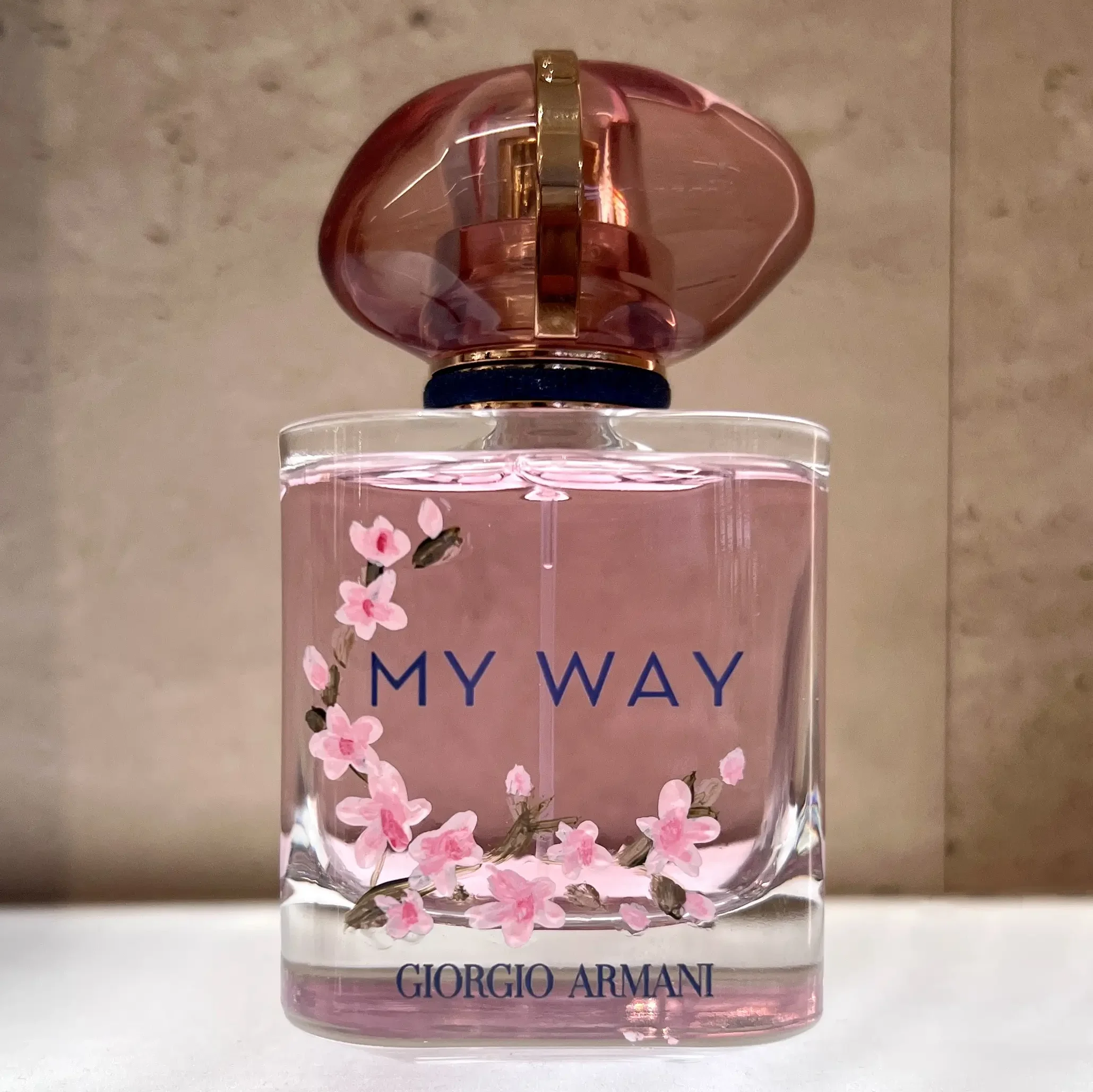 Handbemalte Parfümflasche Armani Düsseldorf