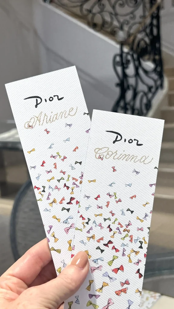 Live kalligraphierte Lesezeichen für Dior 