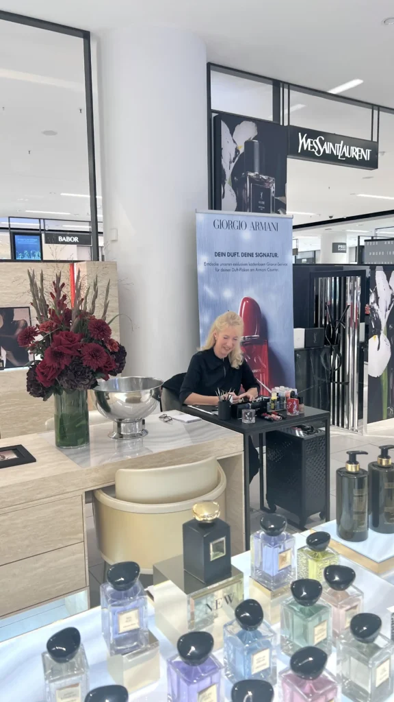 Armani Counter Live-Painting Live-Personalisierung für Armani