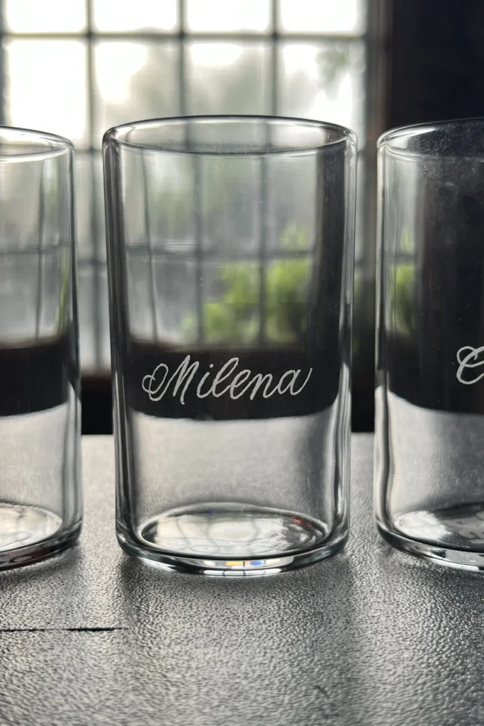 Altbierglas Milena Gravur von Hand auf Altbierglas